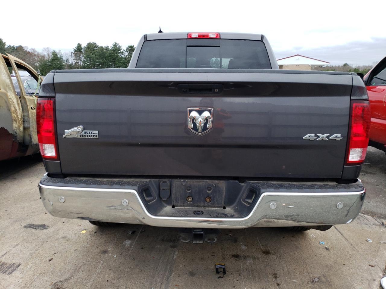 2017 RAM 1500 SLT - Image 6