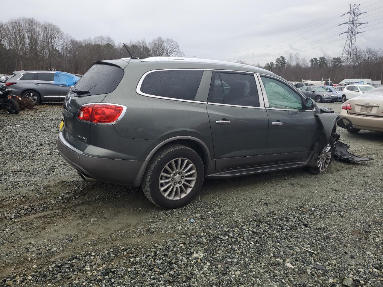 2011 BUICK ENCLAVE CX - Image 3
