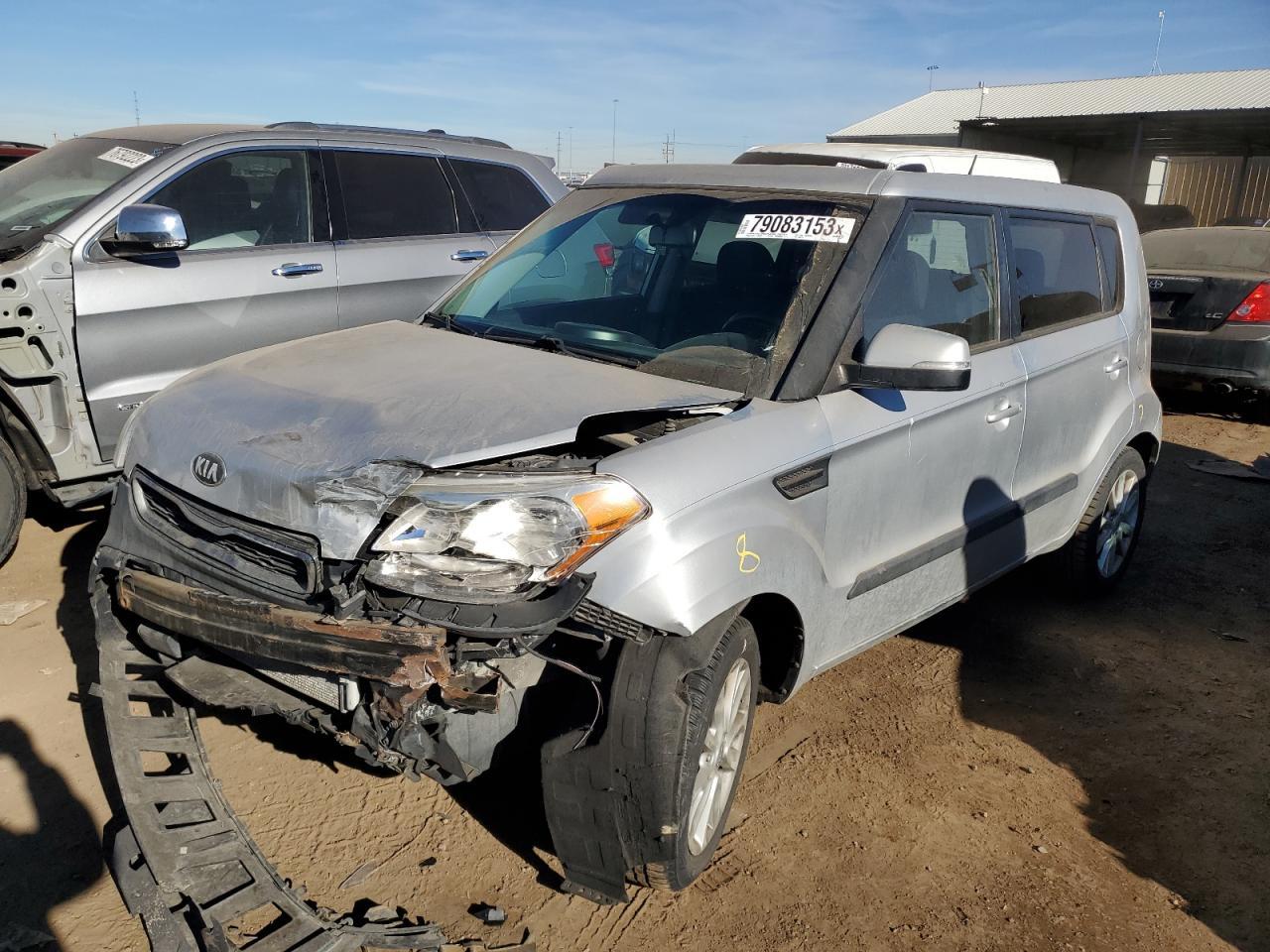 2013 KIA SOUL +
