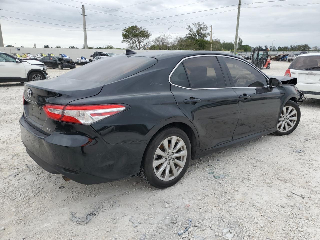 2019 TOYOTA CAMRY L - Image 3