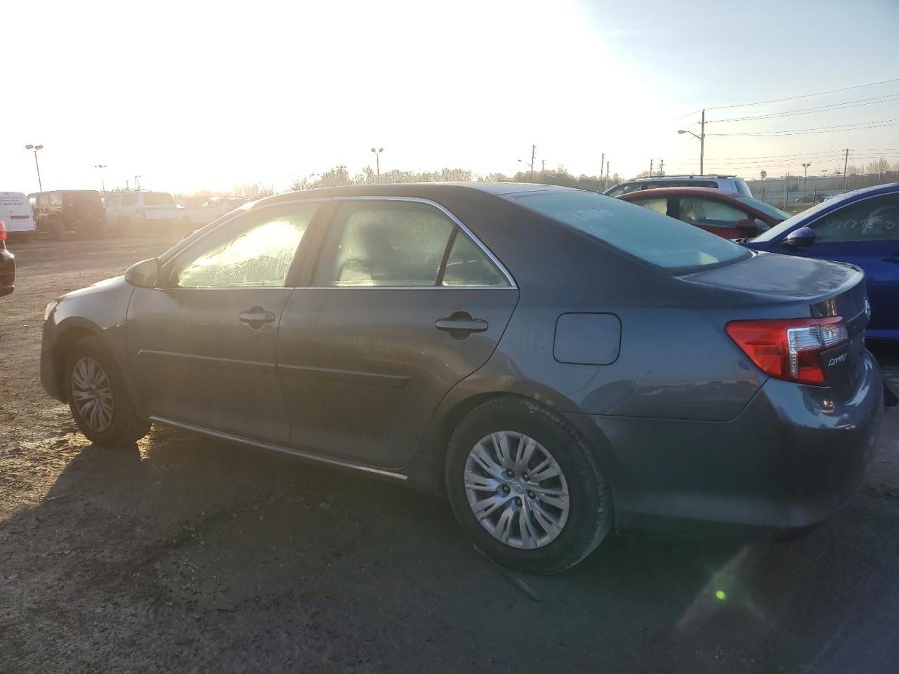 2014 TOYOTA CAMRY L - Image 2
