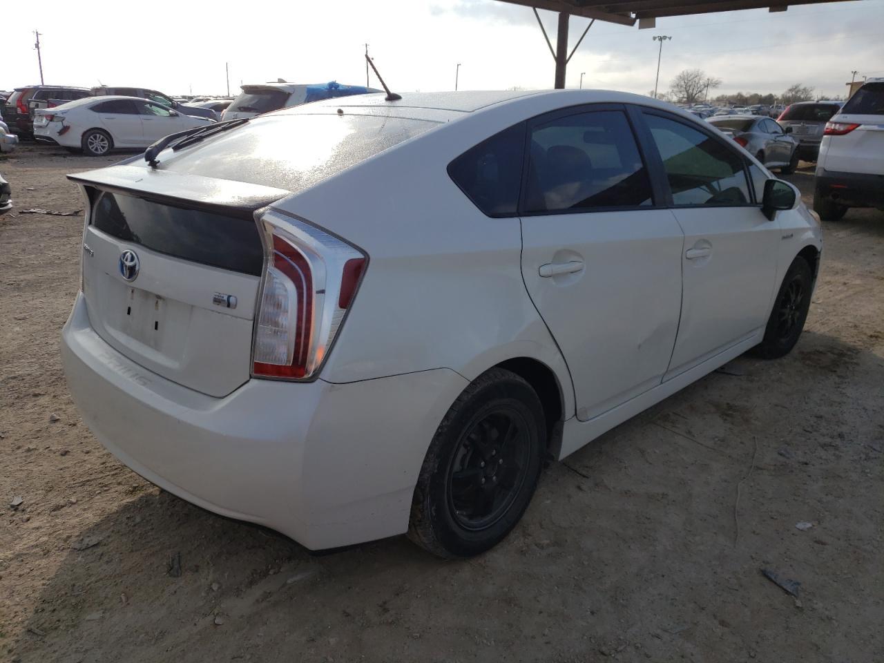 2015 TOYOTA PRIUS - Image 3