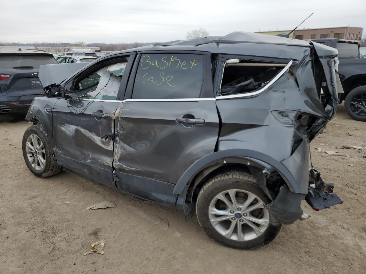 2017 FORD ESCAPE SE - Фото 2