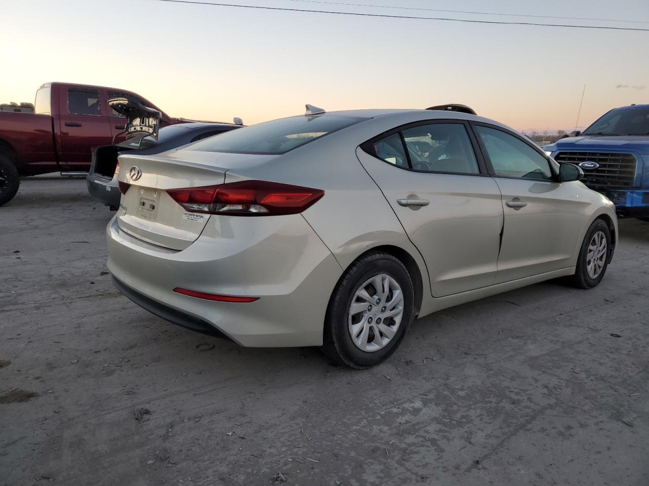 2017 HYUNDAI ELANTRA SE - Фото 3