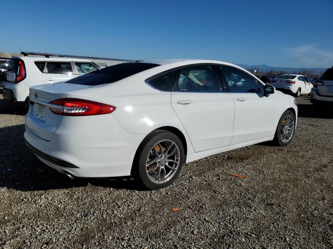 2017 FORD FUSION SE - Фото 3