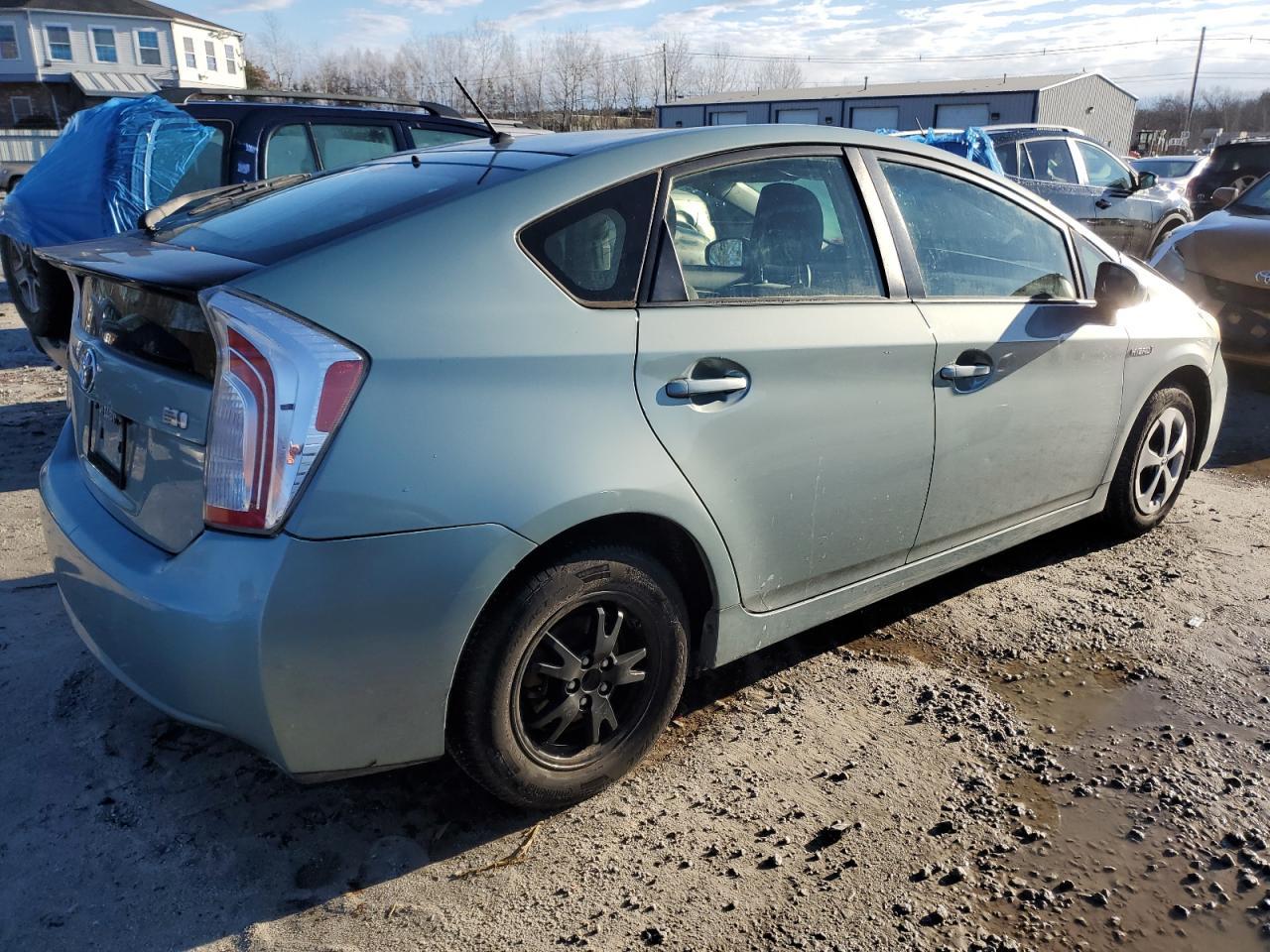 2013 TOYOTA PRIUS - Фото 3