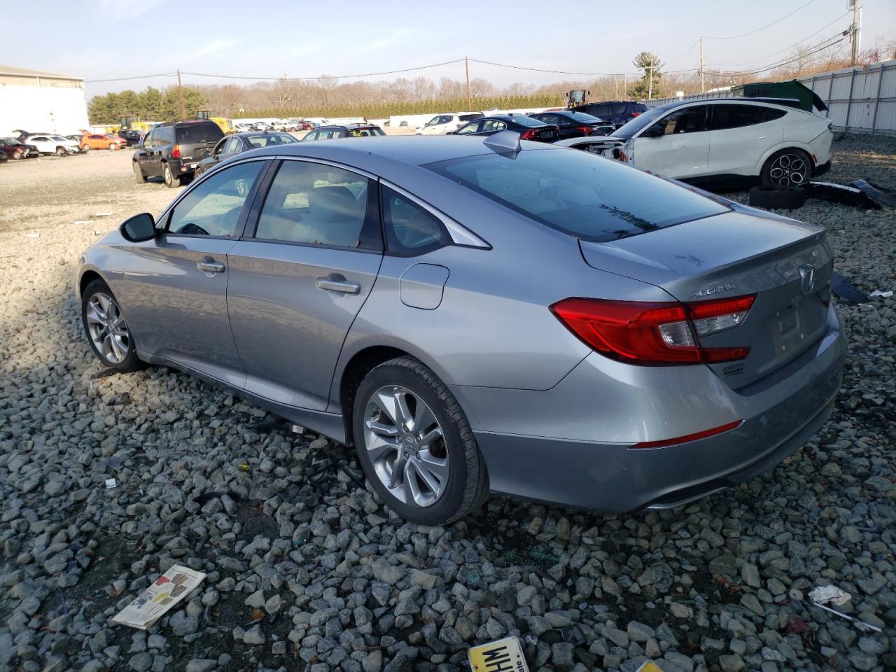 2018 HONDA ACCORD LX - Image 2
