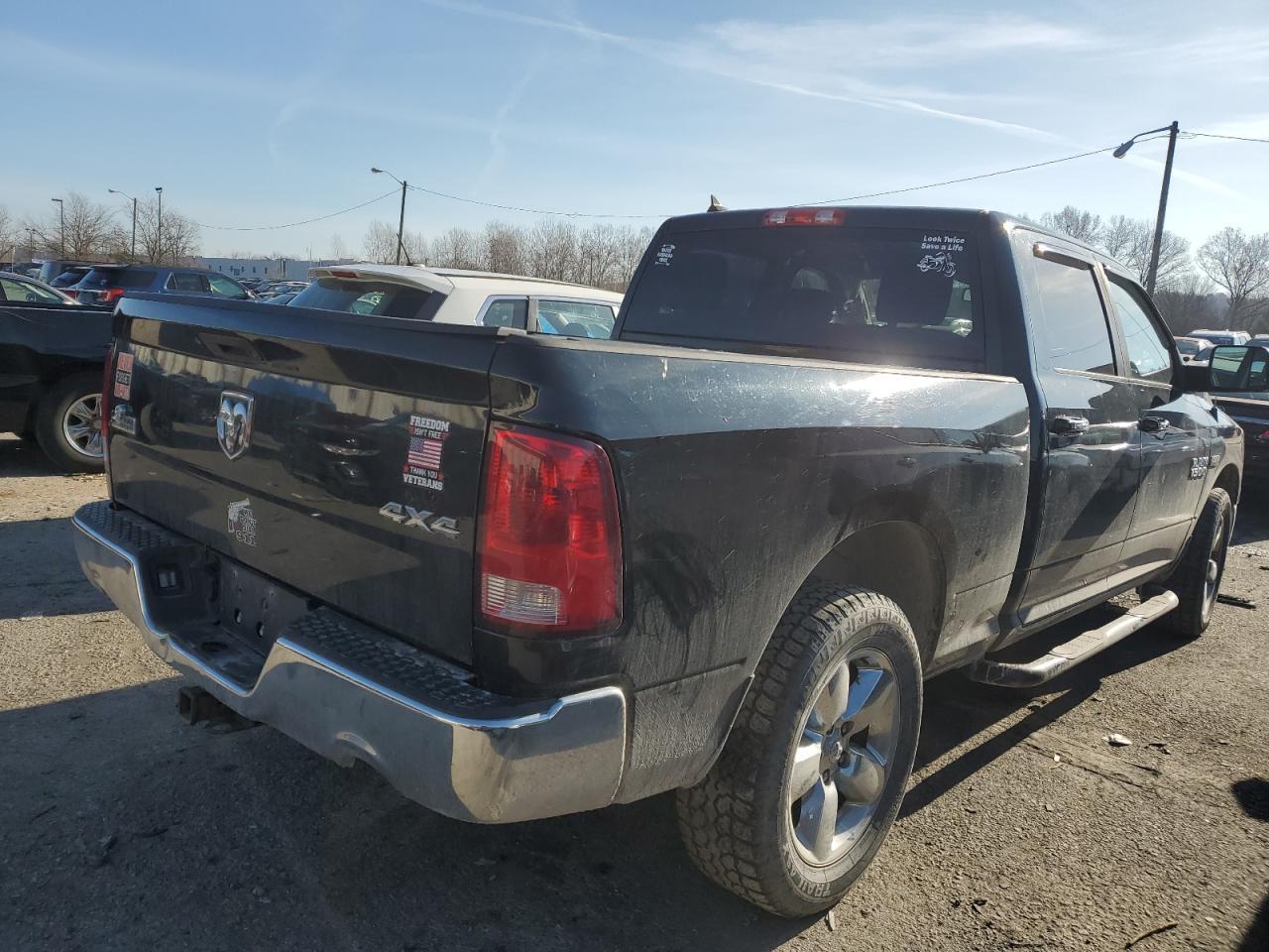 2015 RAM 1500 SLT - Image 3