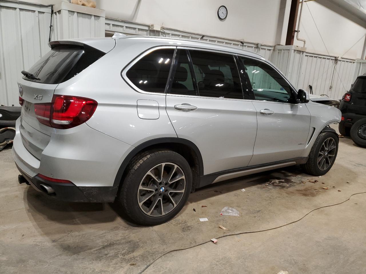 2017 BMW X5 XDRIVE3 - Фото 3