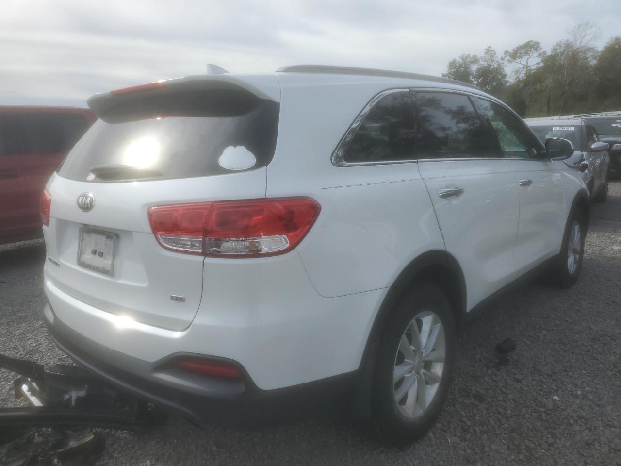 2016 KIA SORENTO LX - Image 3