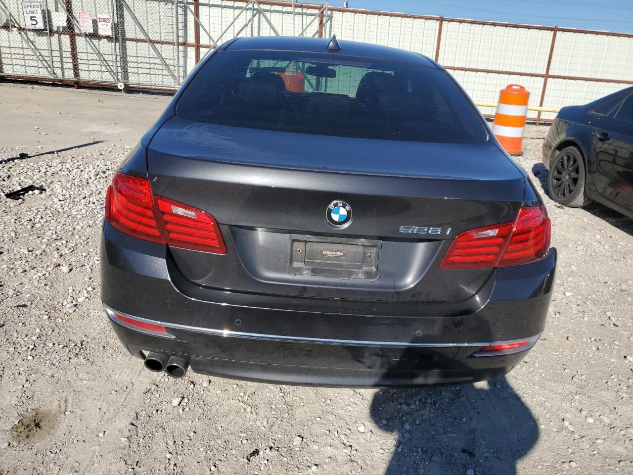 2016 BMW 528 I - Фото 6