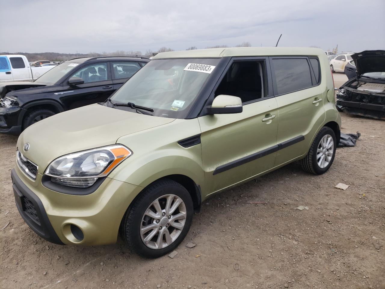 2013 KIA SOUL +