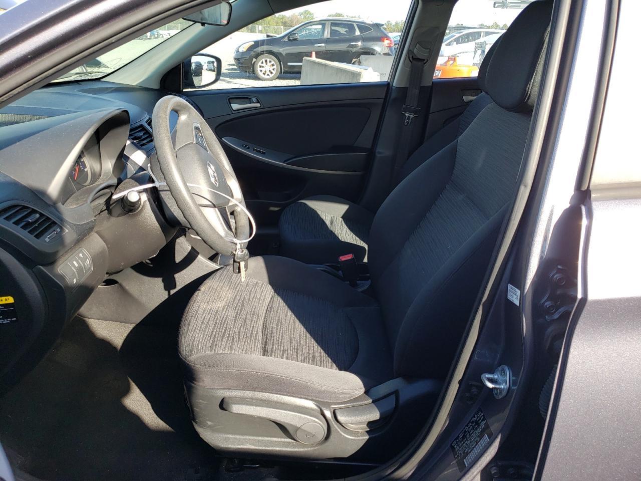 2017 HYUNDAI ACCENT SE - Image 7