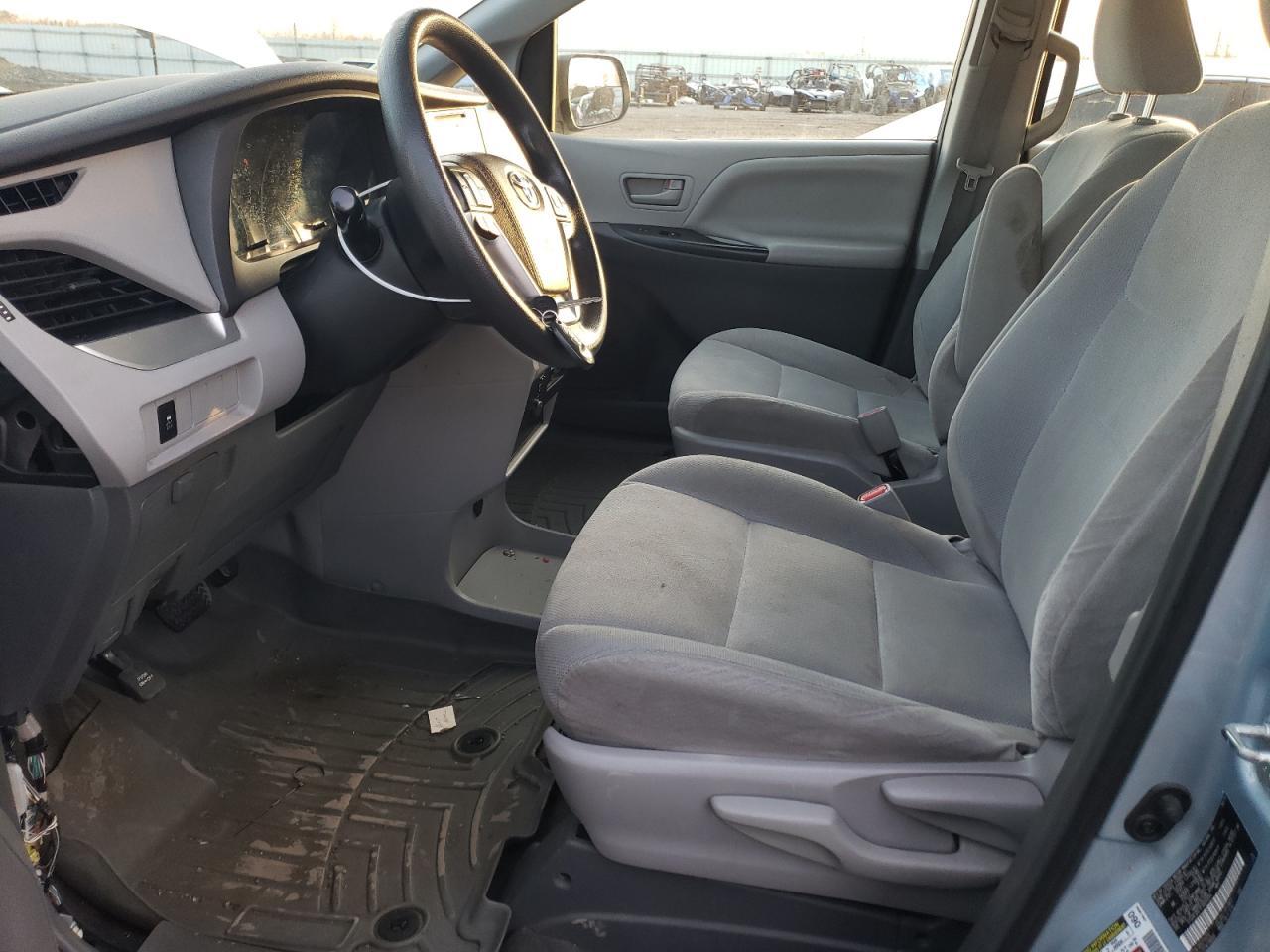 2015 TOYOTA SIENNA - Фото 7