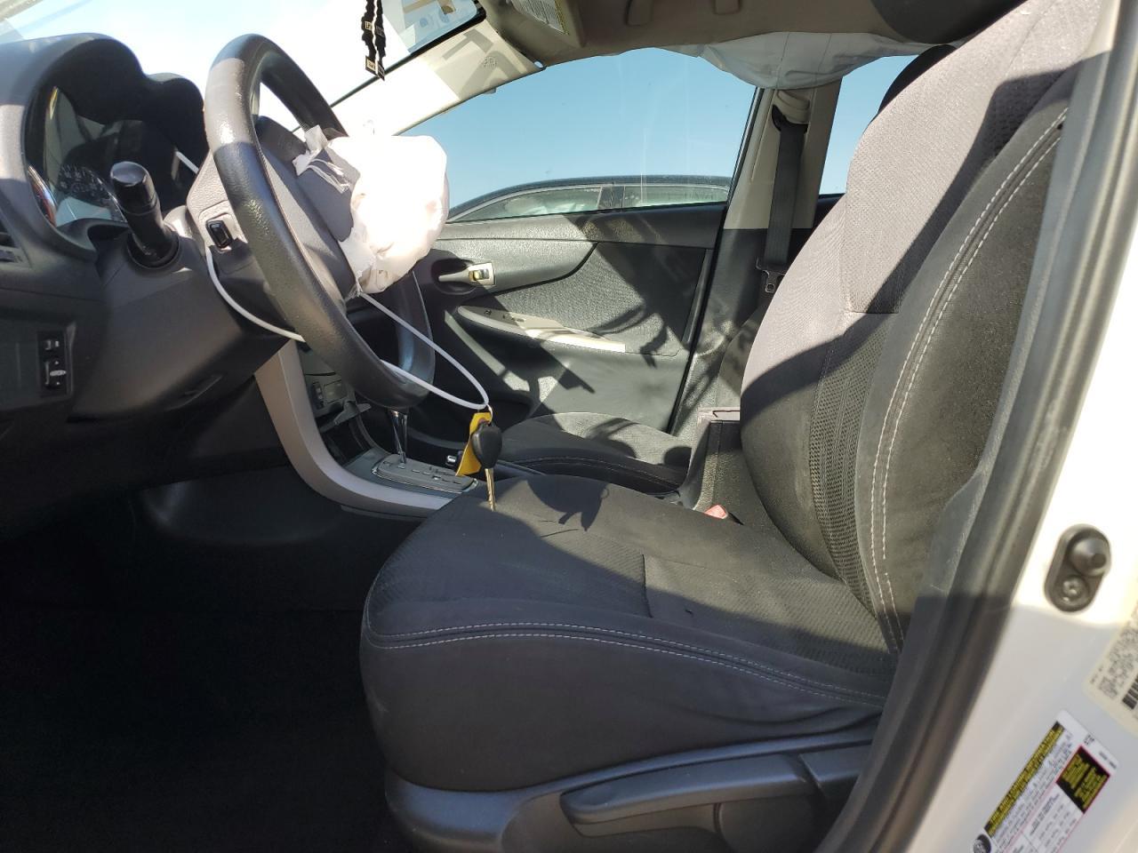 2013 TOYOTA COROLLA BA - Фото 7