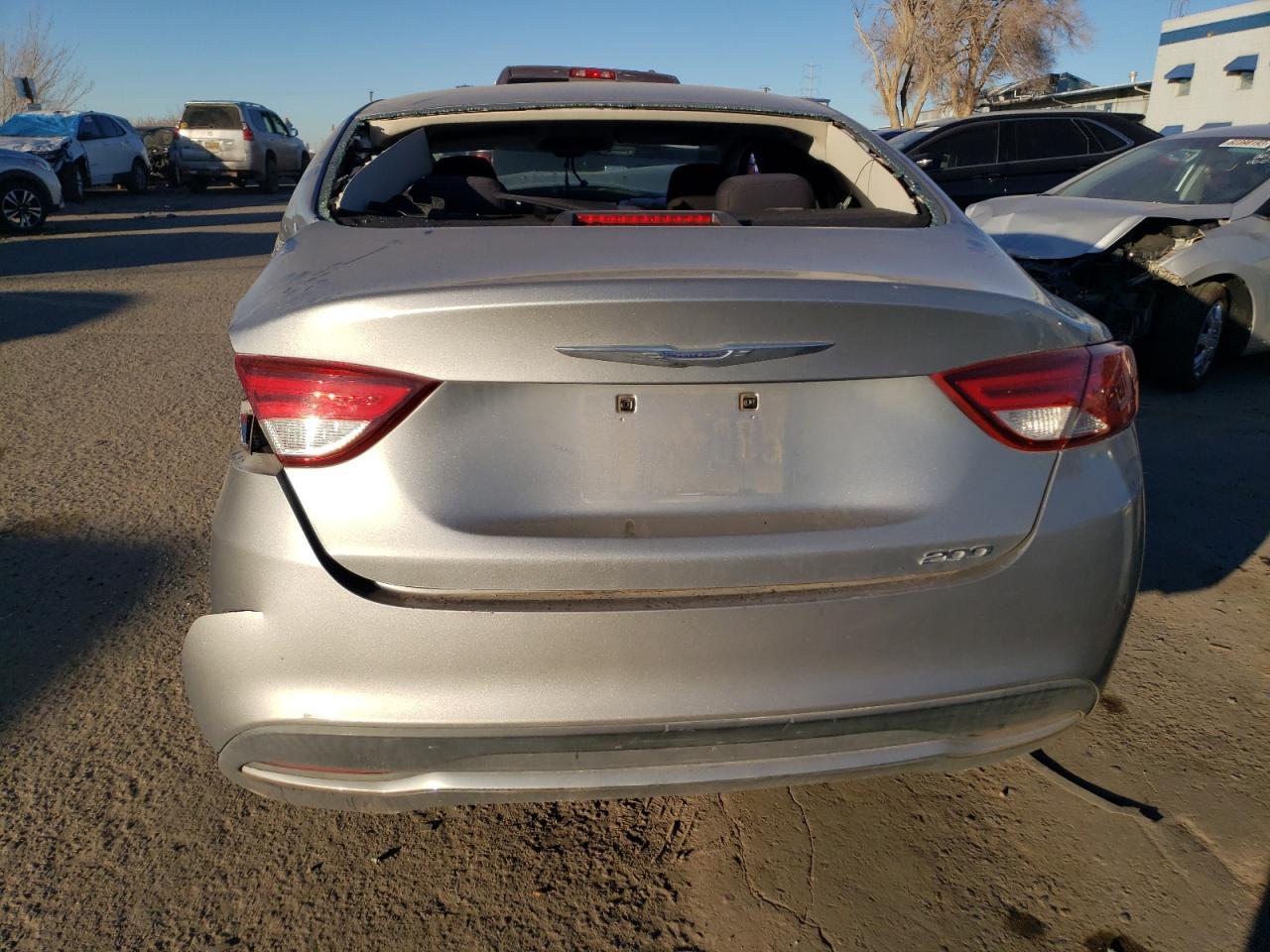 2015 CHRYSLER 200 LIMITE - Image 6