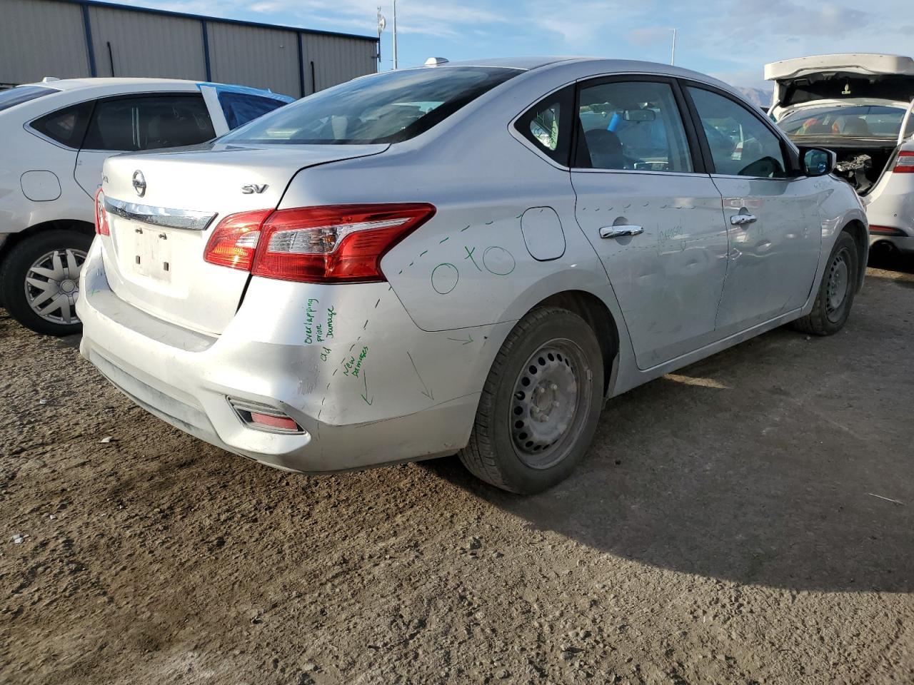 2017 NISSAN SENTRA S - Фото 3