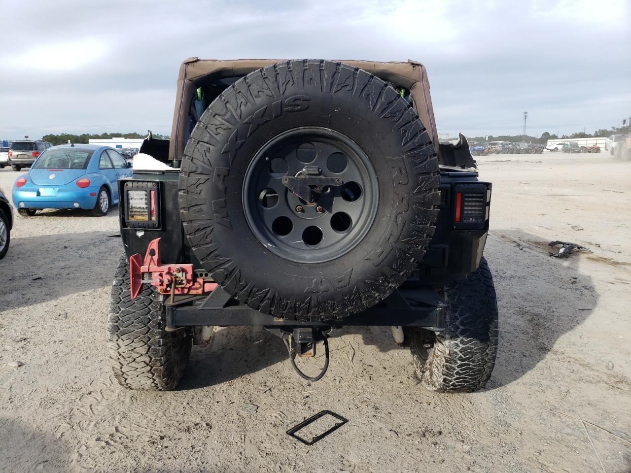 2010 JEEP WRANGLER U - Image 6