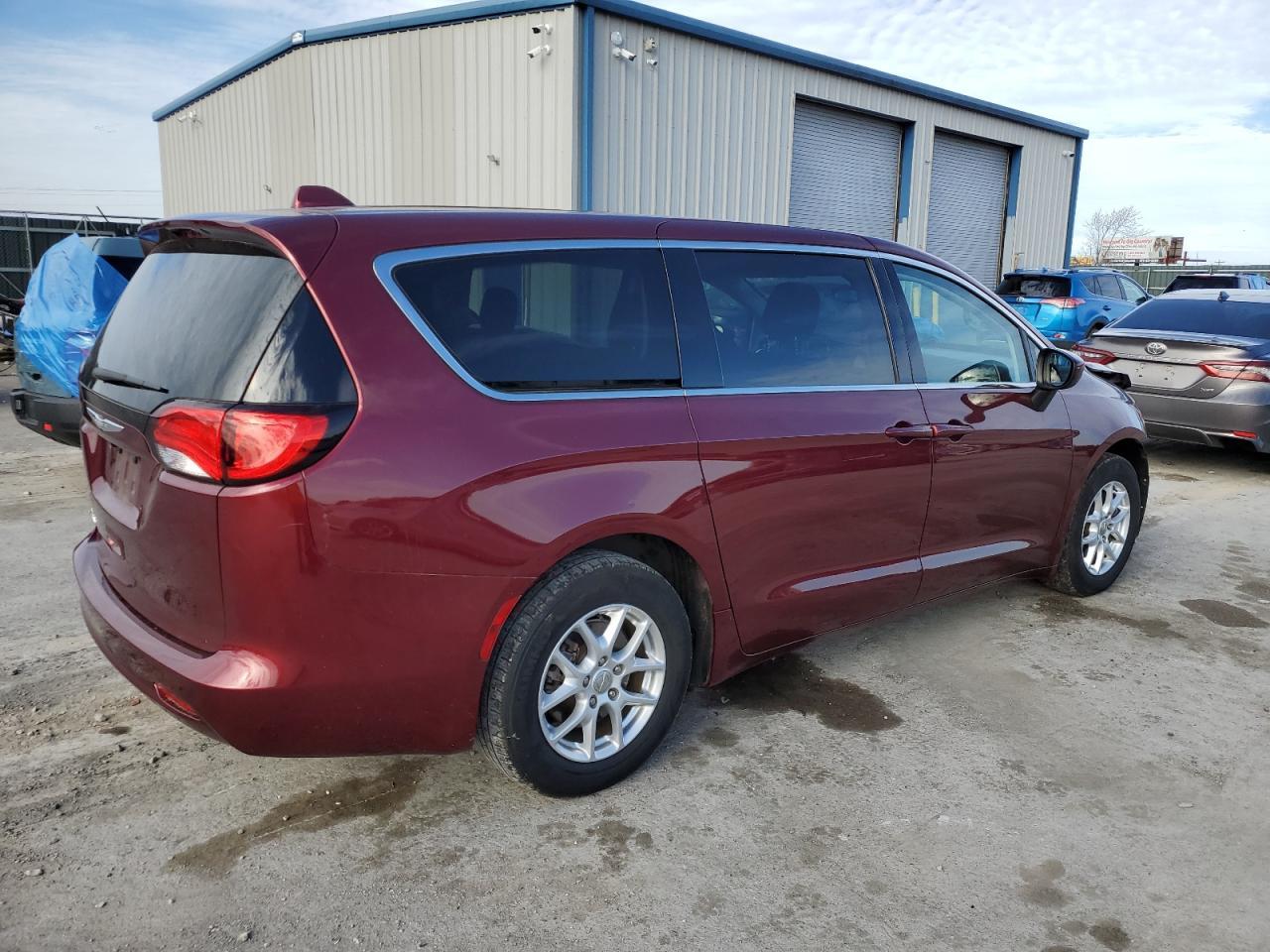 2017 CHRYSLER PACIFICA - Image 3