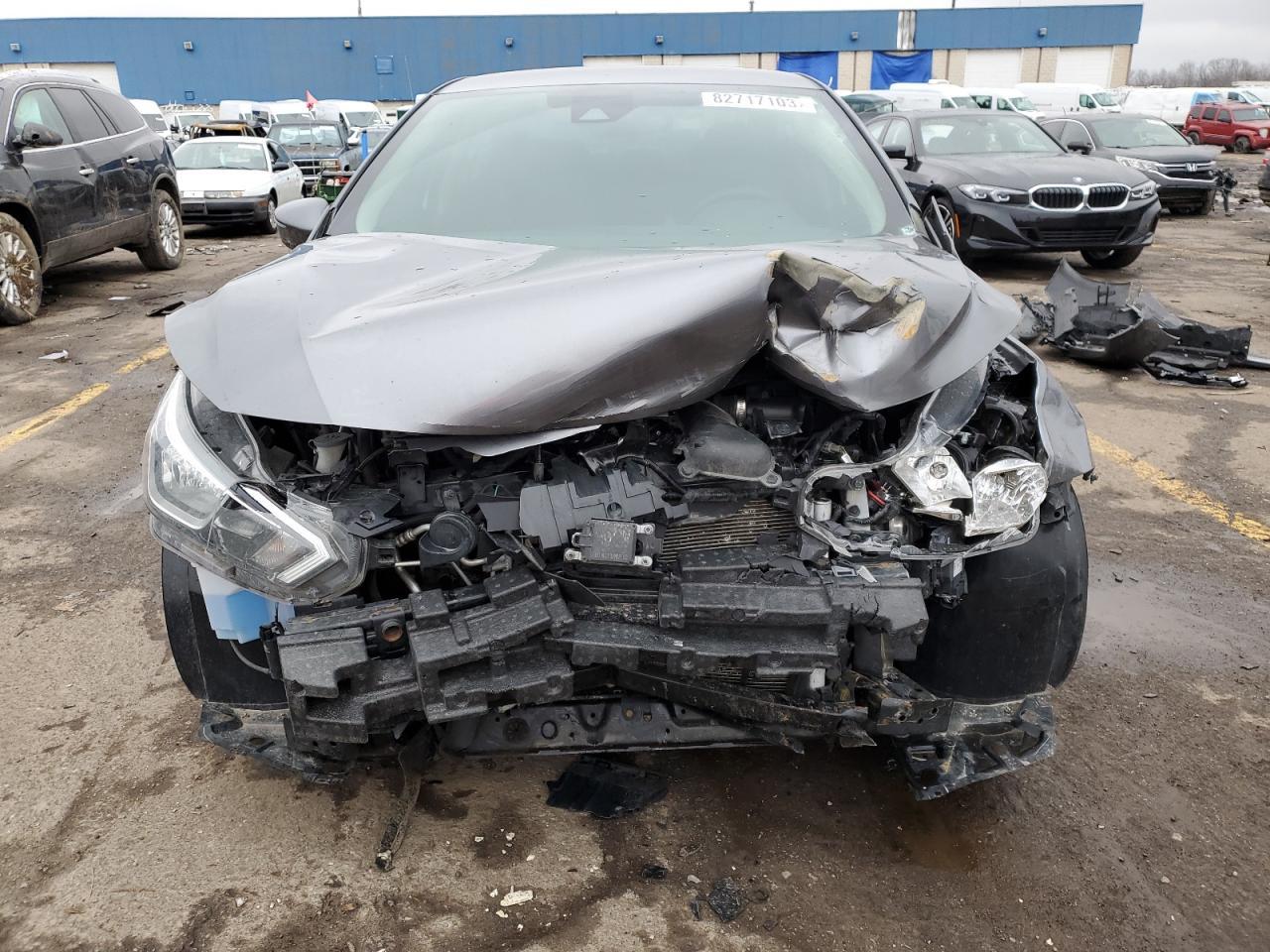 2021 NISSAN VERSA SV - Фото 5