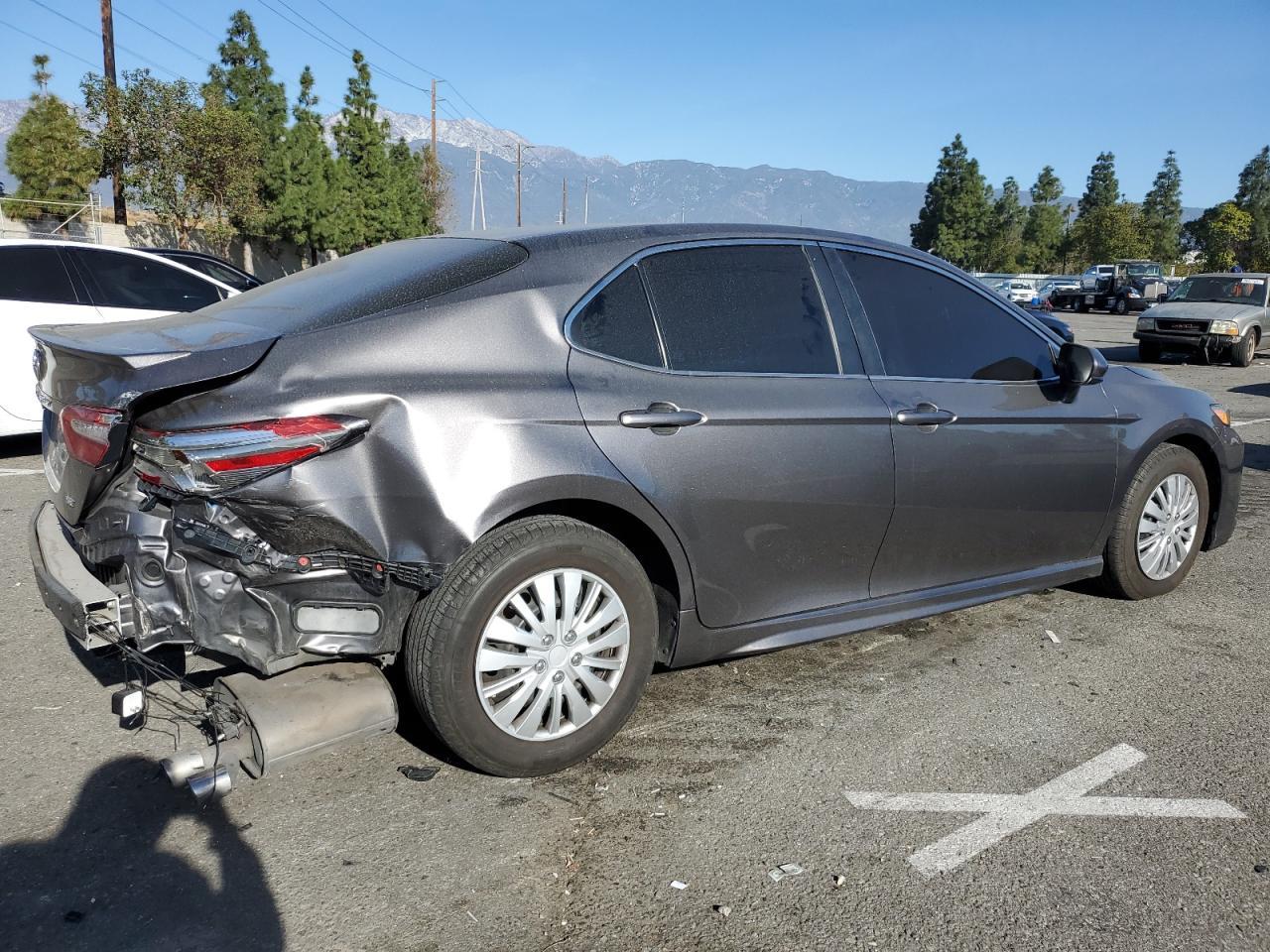 2018 TOYOTA CAMRY L - Image 3