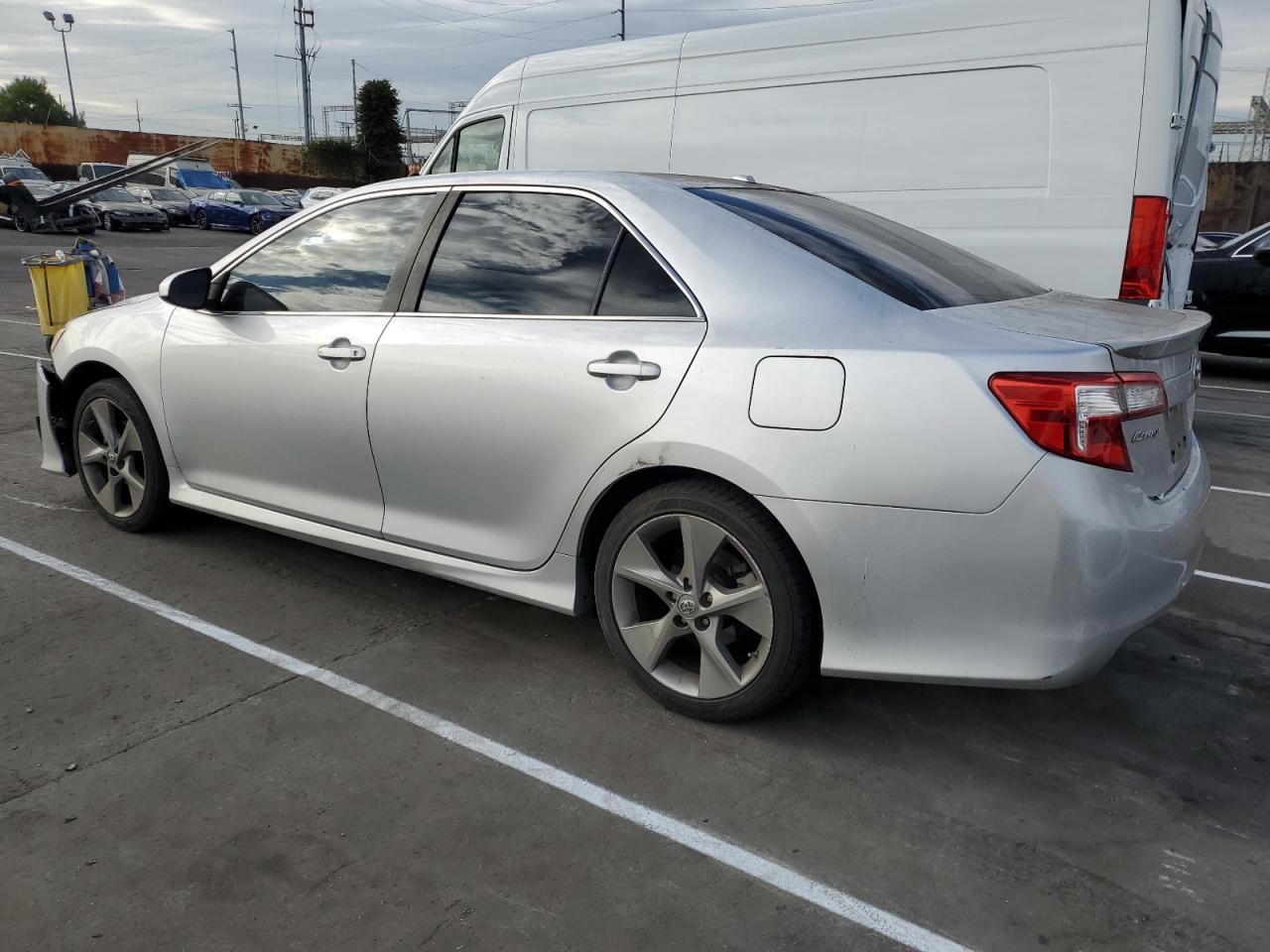 2012 TOYOTA CAMRY SE - Image 2