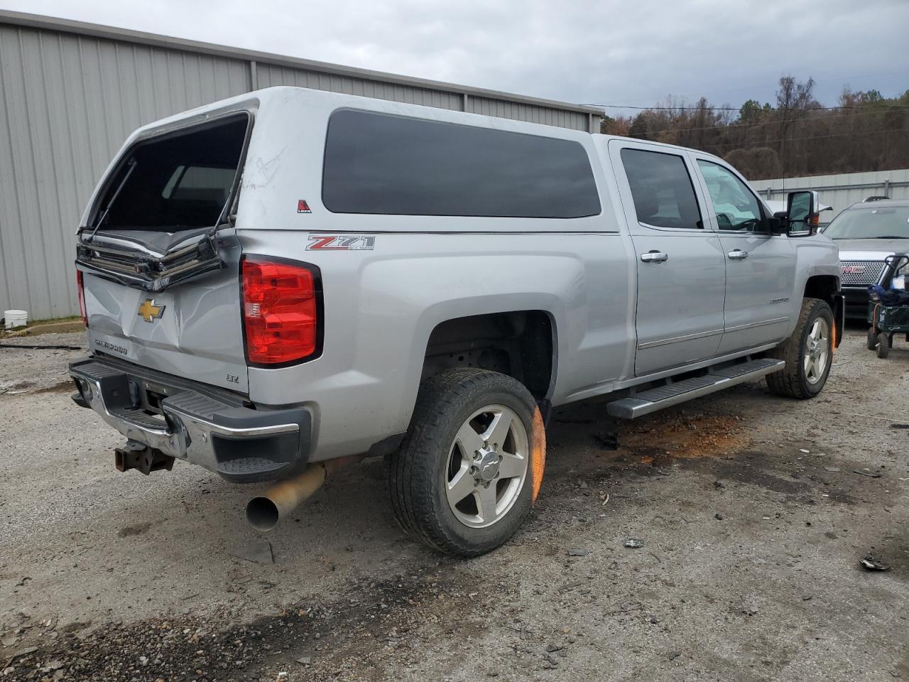2015 CHEVROLET SILVERADO - Фото 3