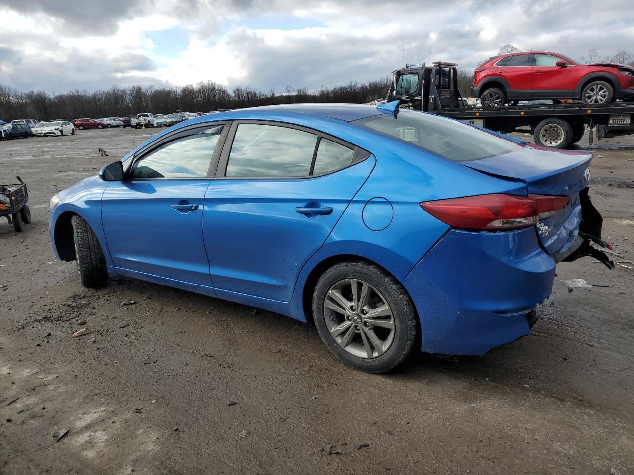 2018 HYUNDAI ELANTRA SE - Фото 2
