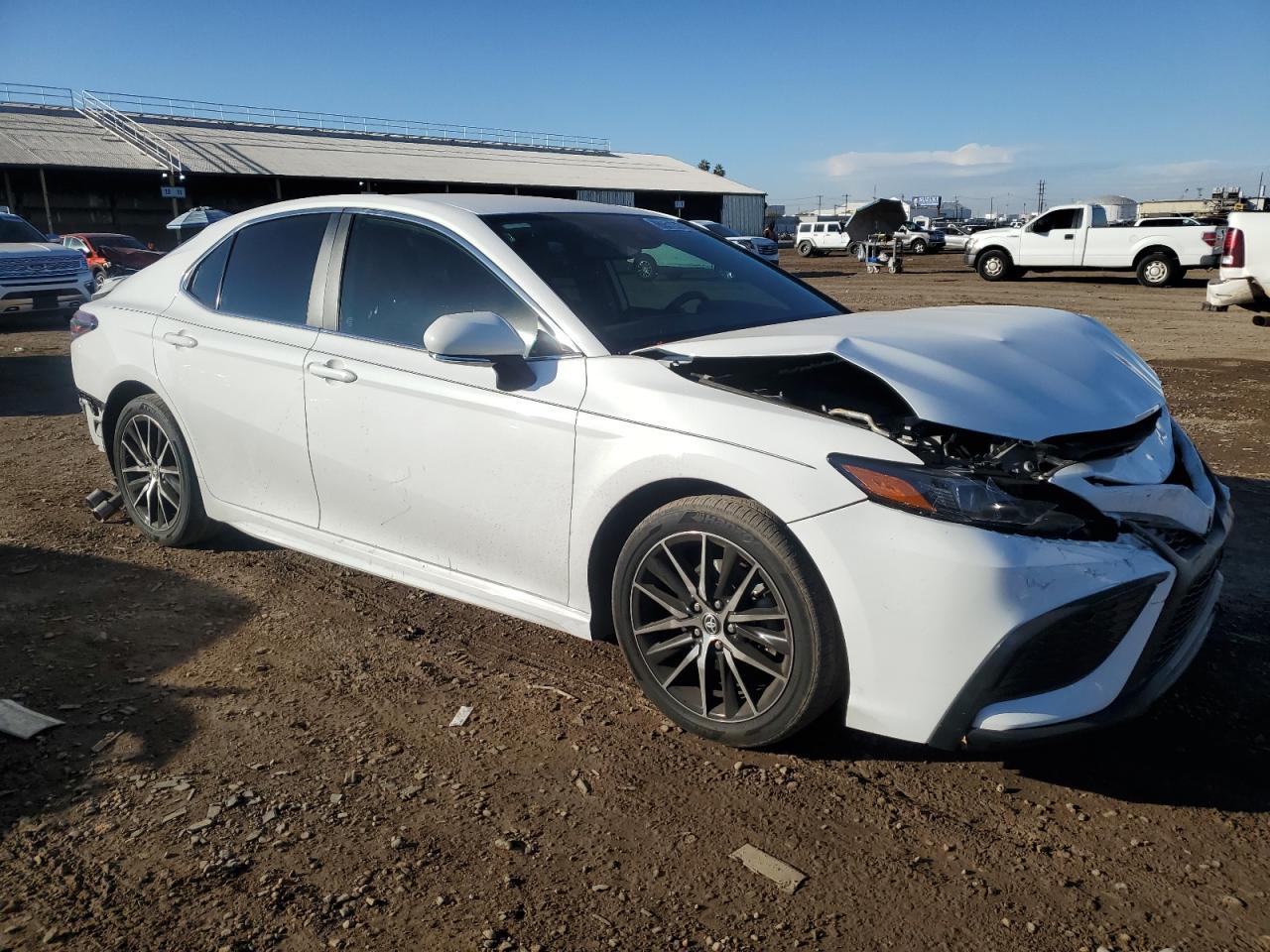 2021 TOYOTA CAMRY SE - Фото 4