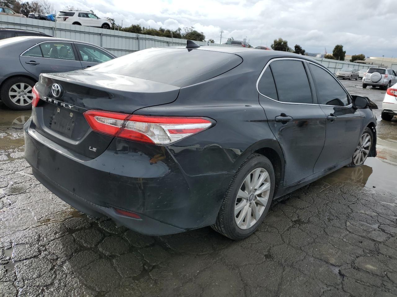 2019 TOYOTA CAMRY L - Image 3
