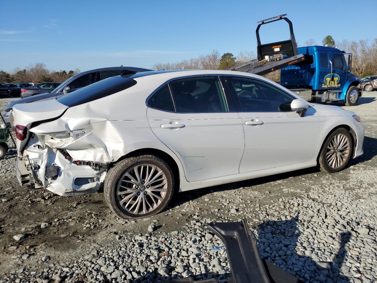2019 TOYOTA CAMRY XSE - Image 3