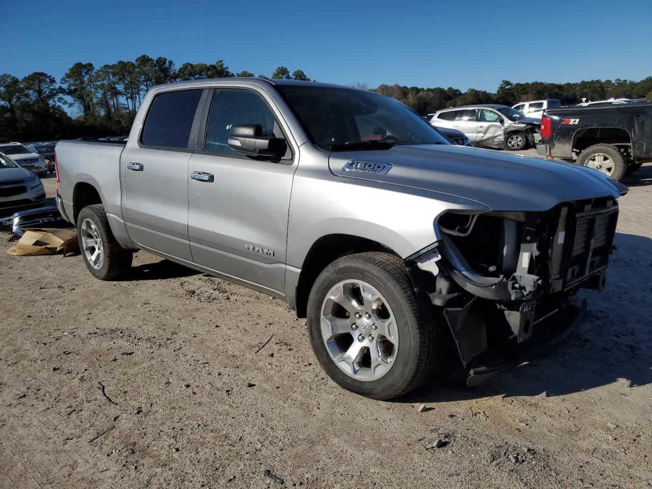 2019 RAM 1500 BIG H - Фото 4
