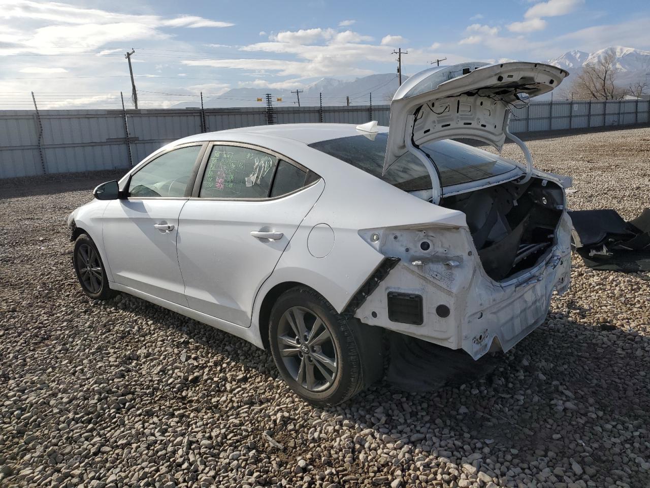 2017 HYUNDAI ELANTRA SE - Фото 2