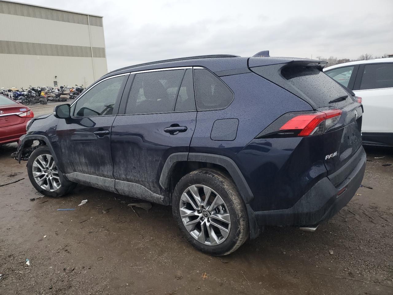 2022 TOYOTA RAV4 XLE P - Image 2