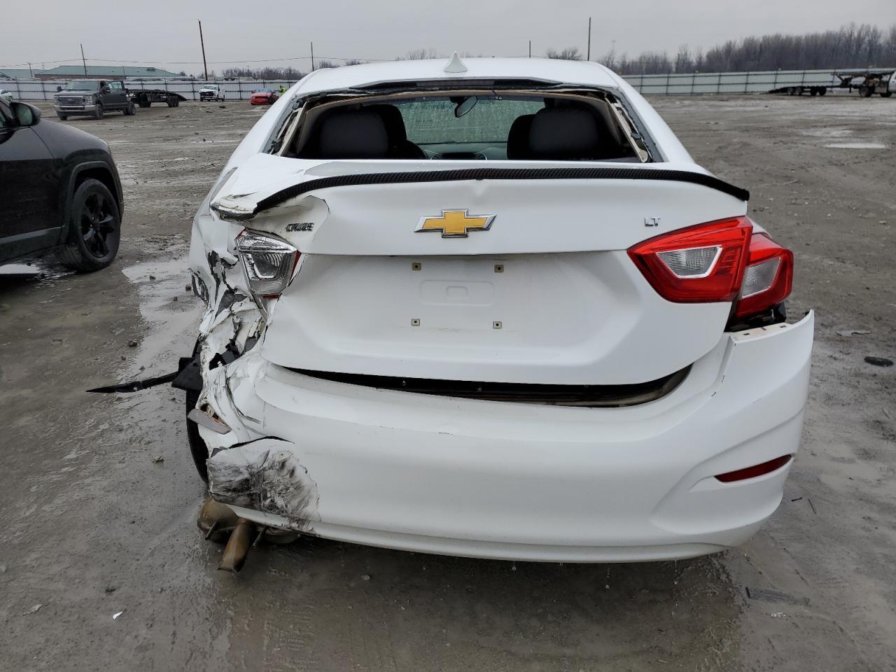 2017 CHEVROLET CRUZE LT - Фото 6