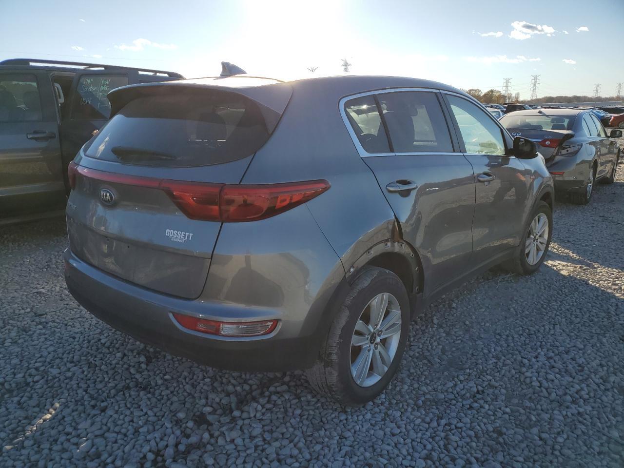 2017 KIA SPORTAGE L - Image 3