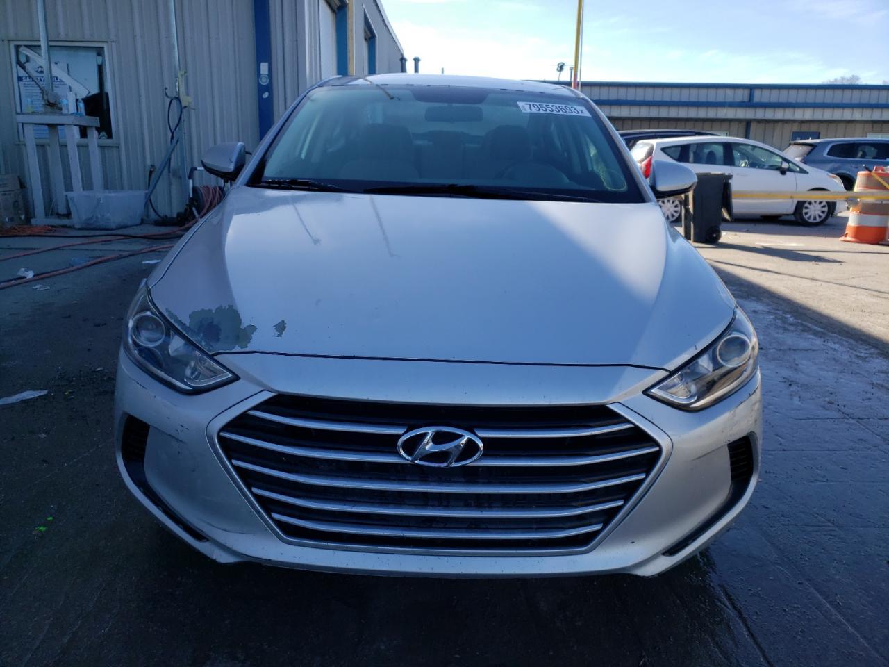 2018 HYUNDAI ELANTRA SE - Фото 5