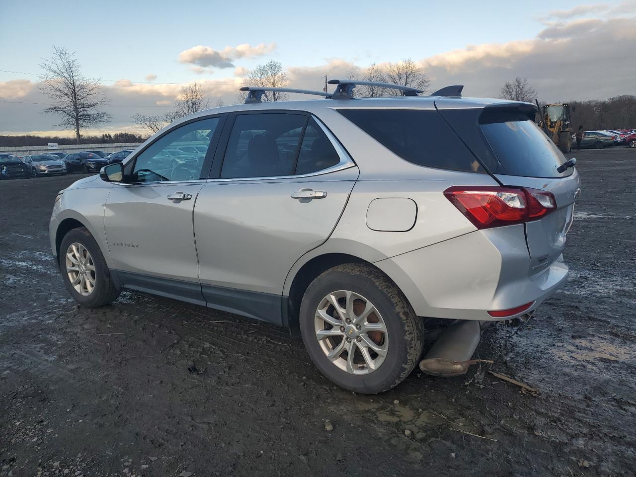 2019 CHEVROLET EQUINOX LT - Image 2