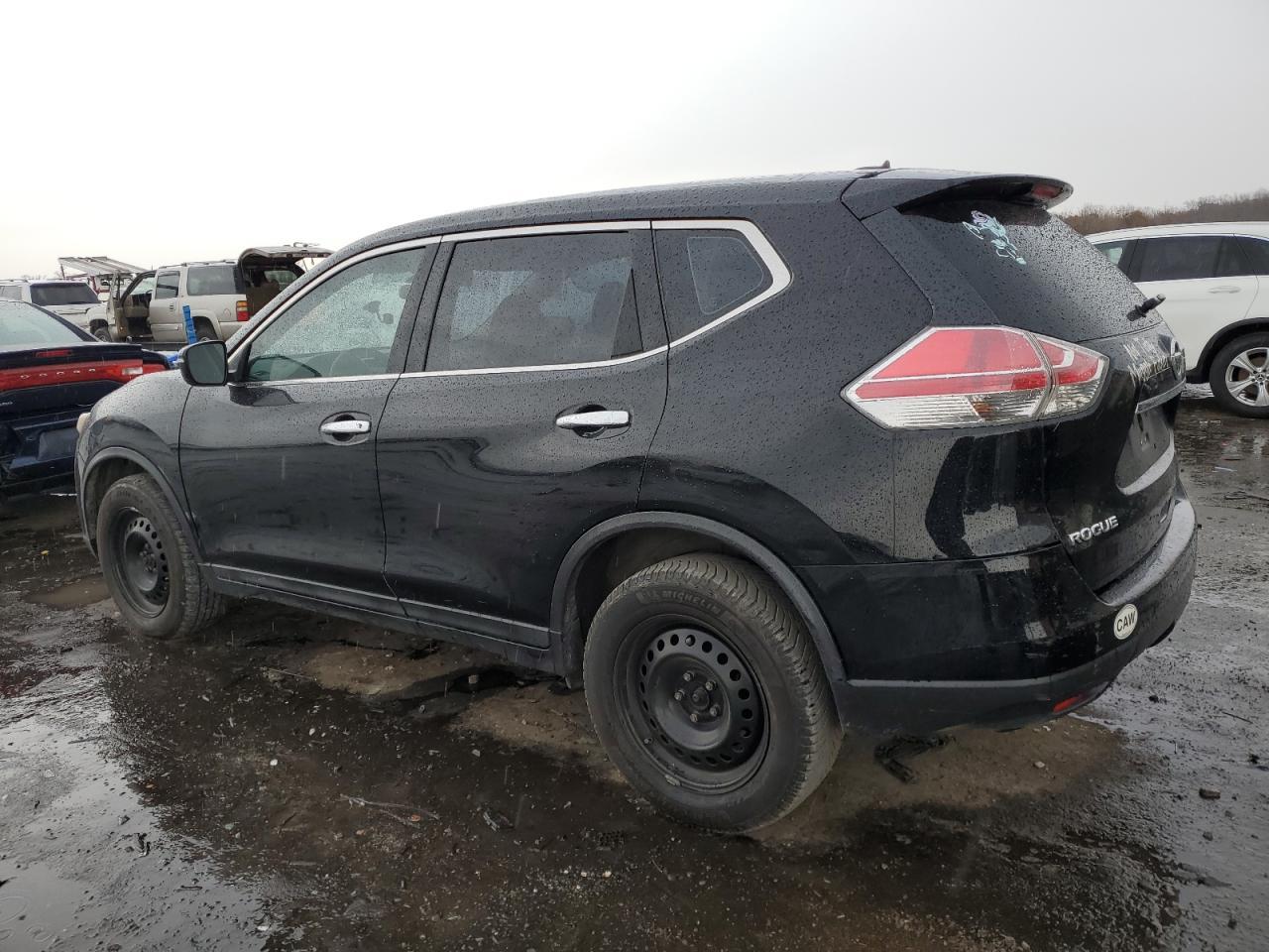 2015 NISSAN ROGUE S - Image 2