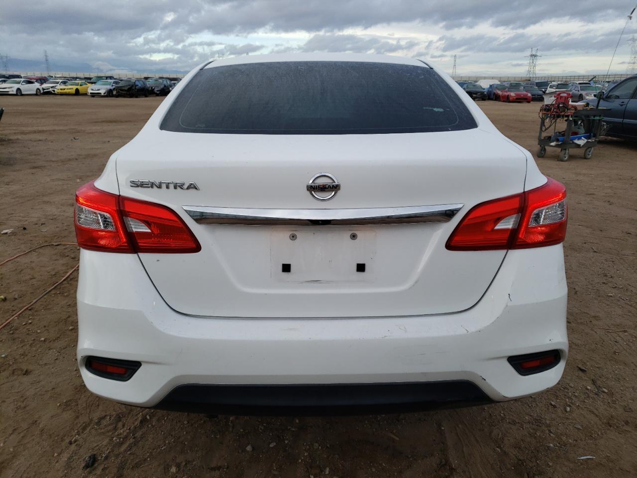 2017 NISSAN SENTRA S - Фото 6