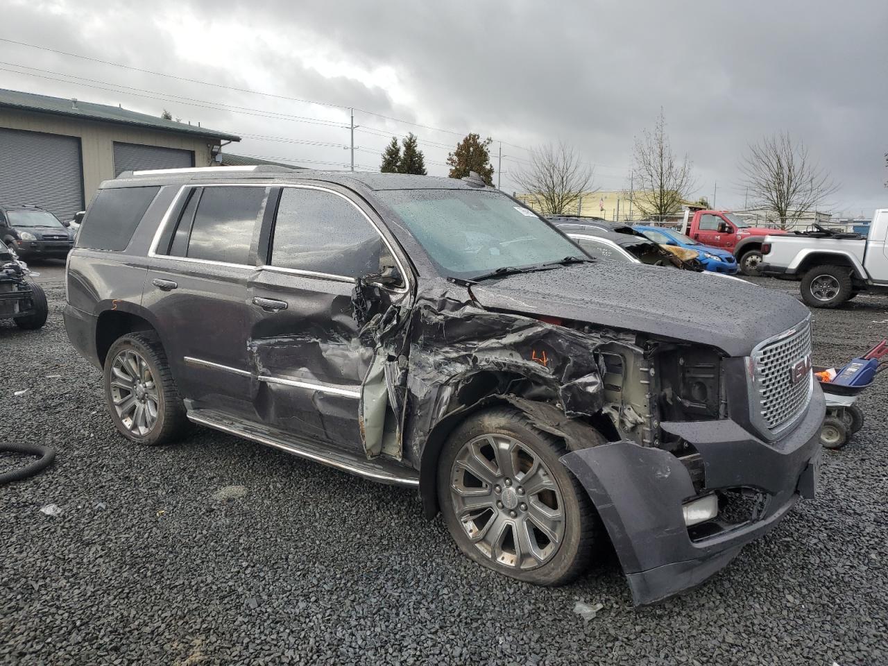 2016 GMC YUKON DENA - Фото 4