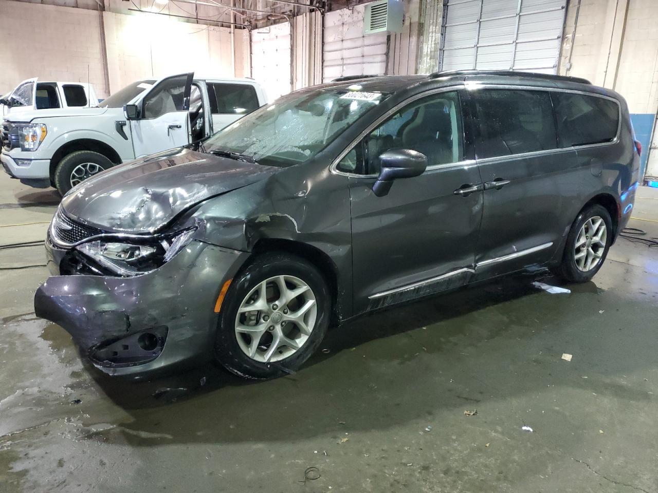 2017 CHRYSLER PACIFICA T car image