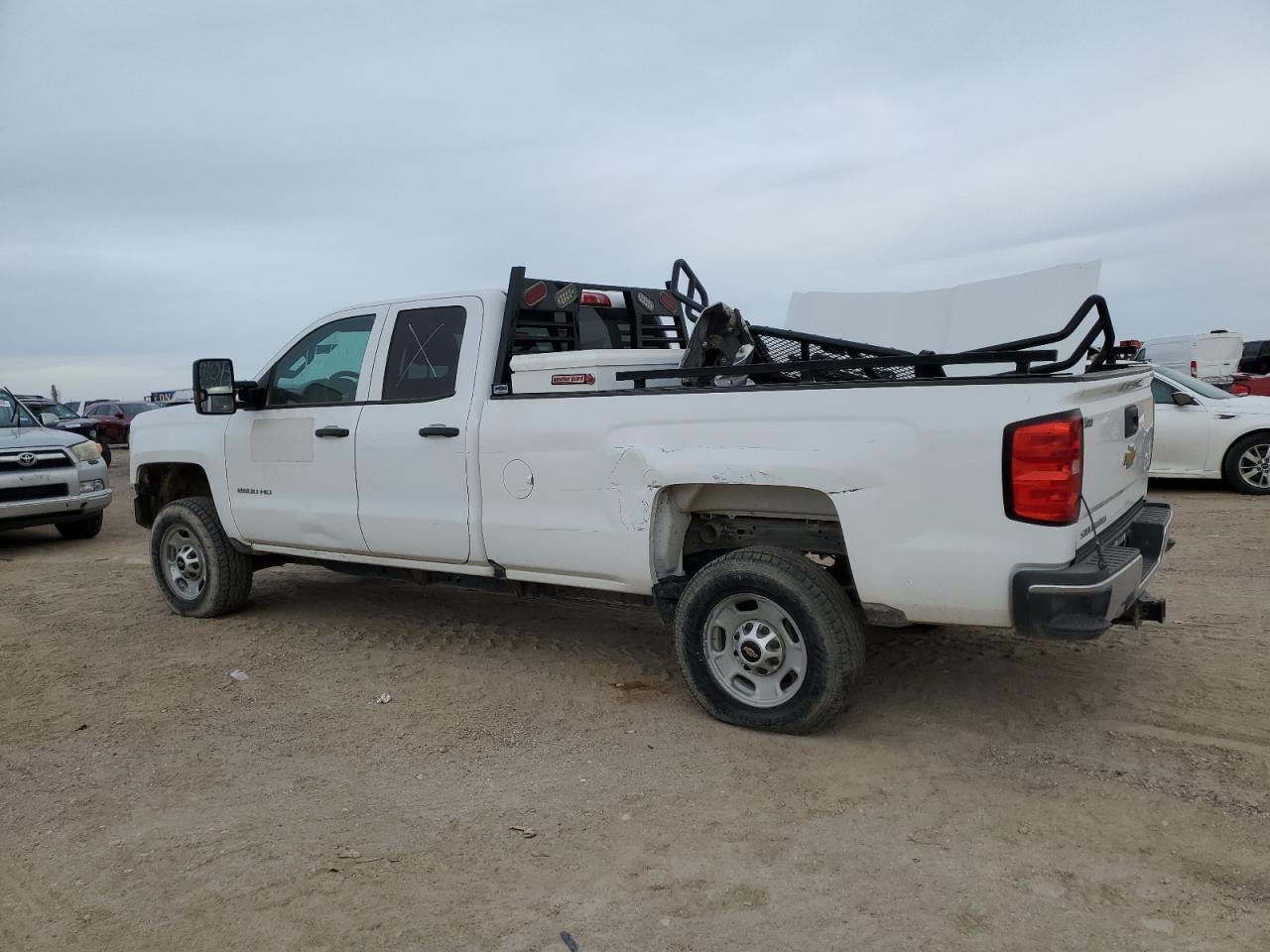2018 CHEVROLET SILVERADO - Фото 2