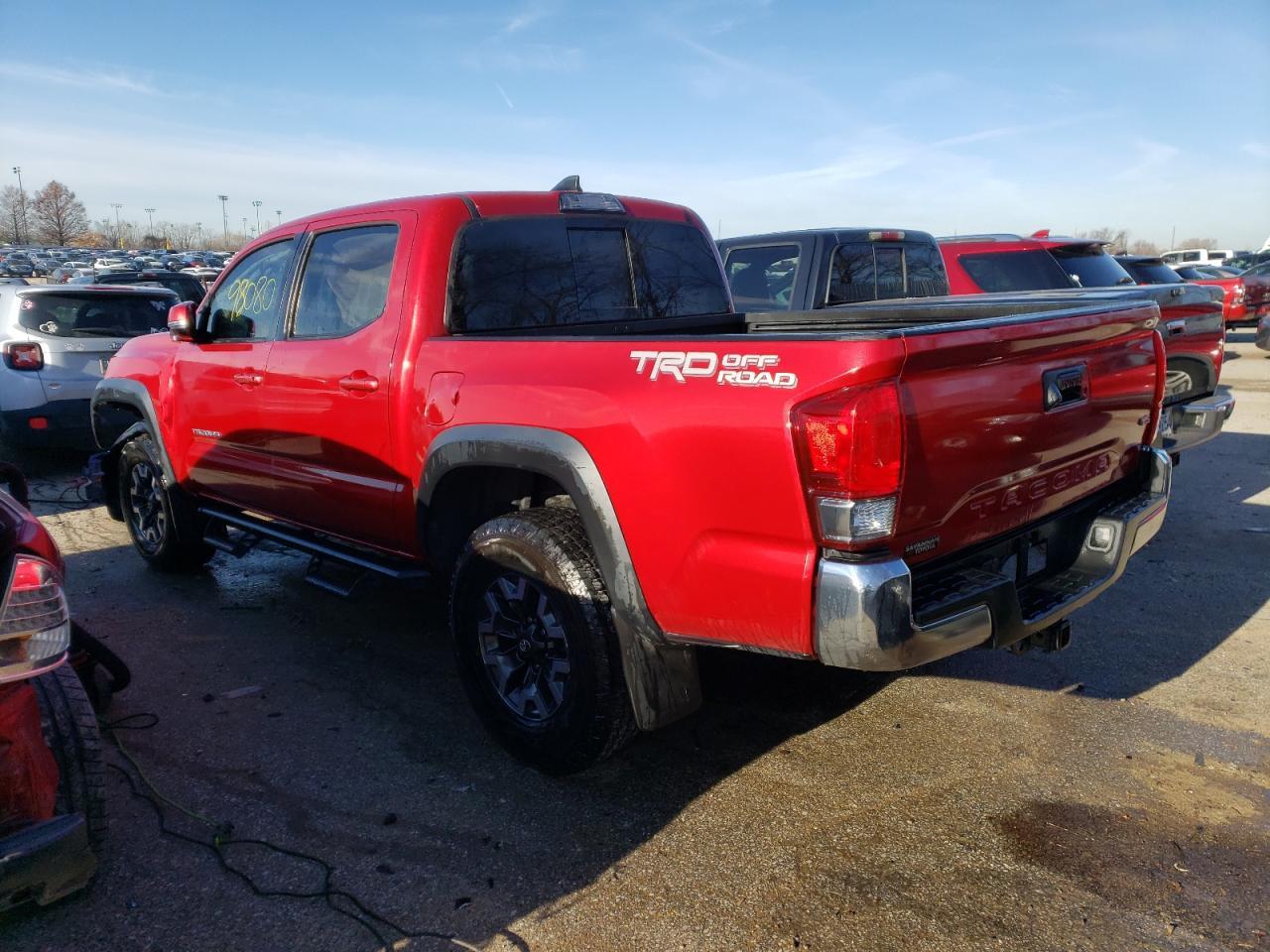 2017 TOYOTA TACOMA DOU - Фото 2