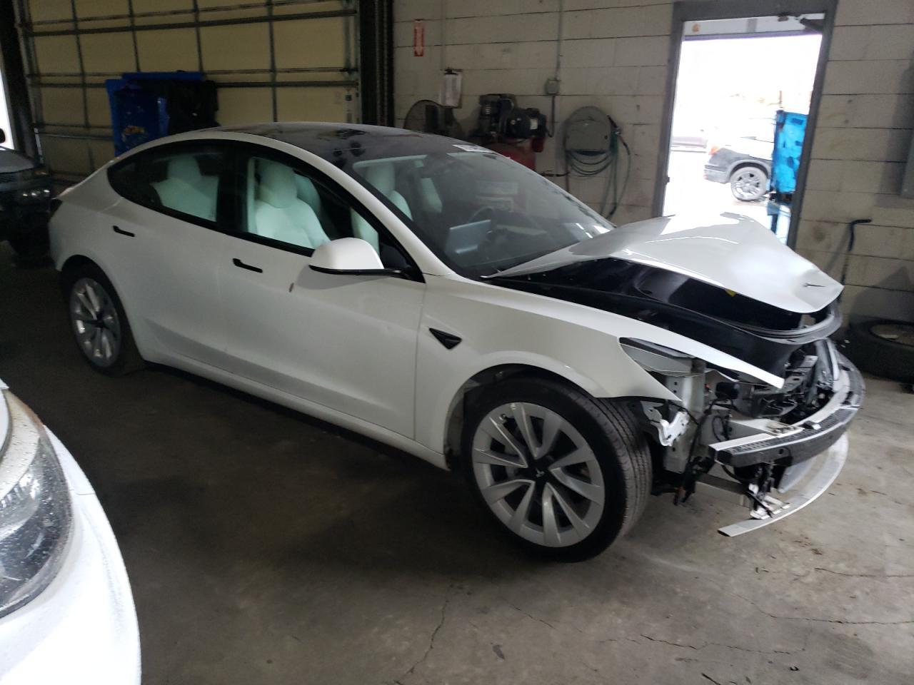 2022 TESLA MODEL 3 - Image 4