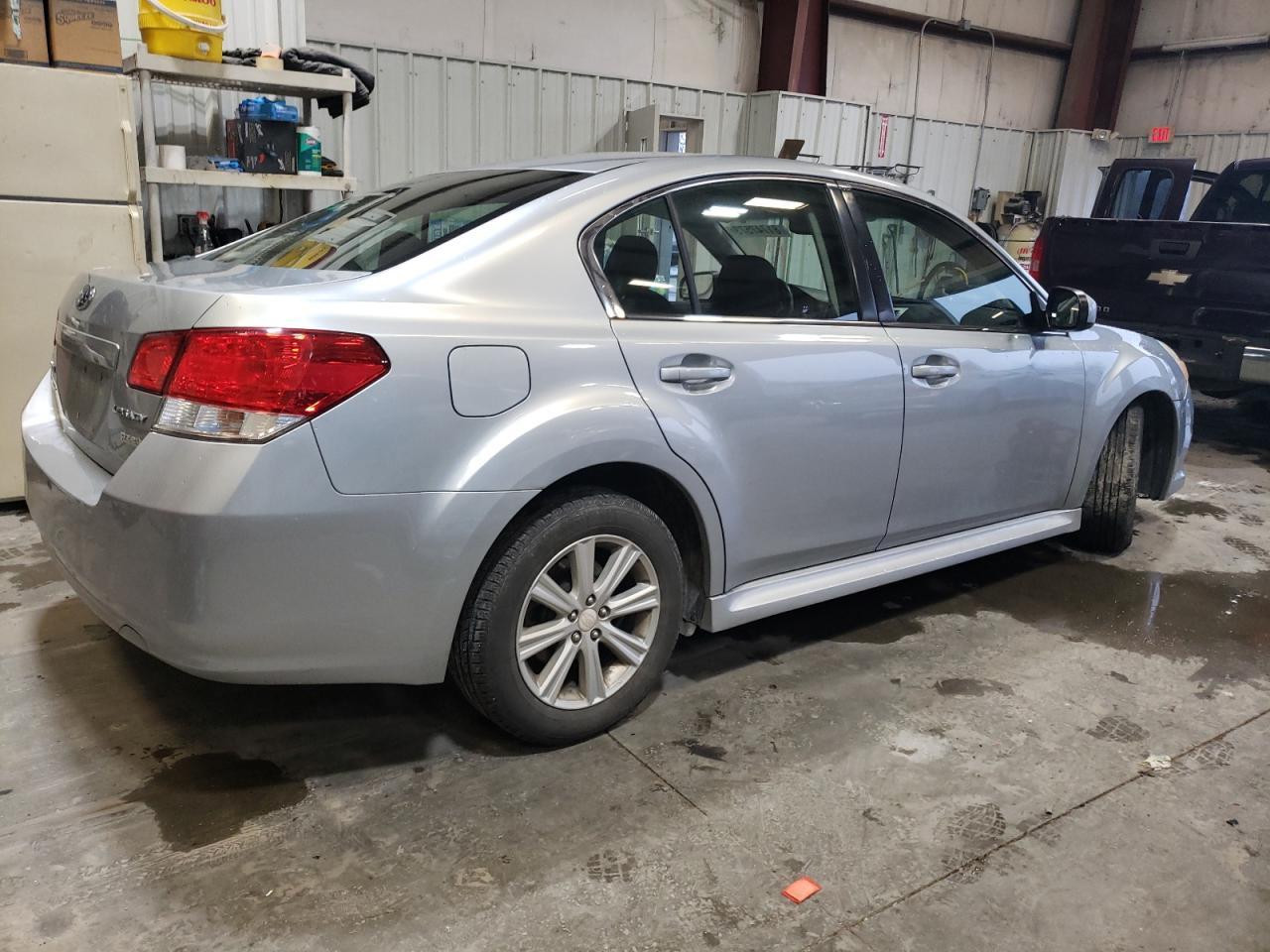 2012 SUBARU LEGACY 2.5 - Image 3