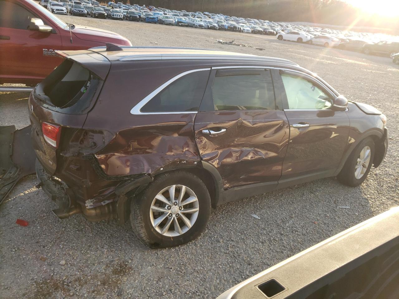 2017 KIA SORENTO LX - Image 3