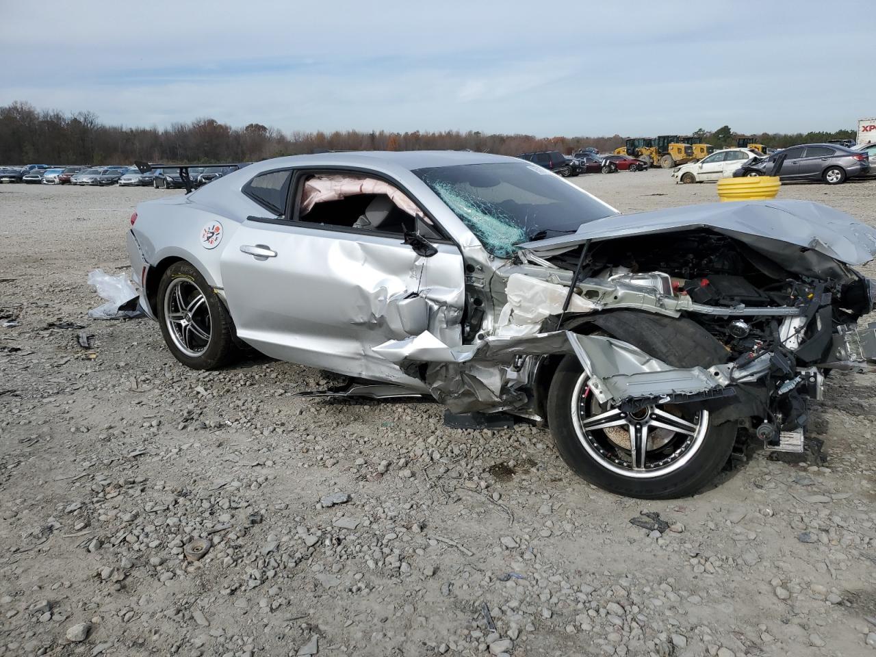 2019 CHEVROLET CAMARO LS - Image 4