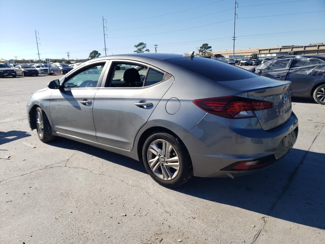 2019 HYUNDAI ELANTRA SE - Фото 2