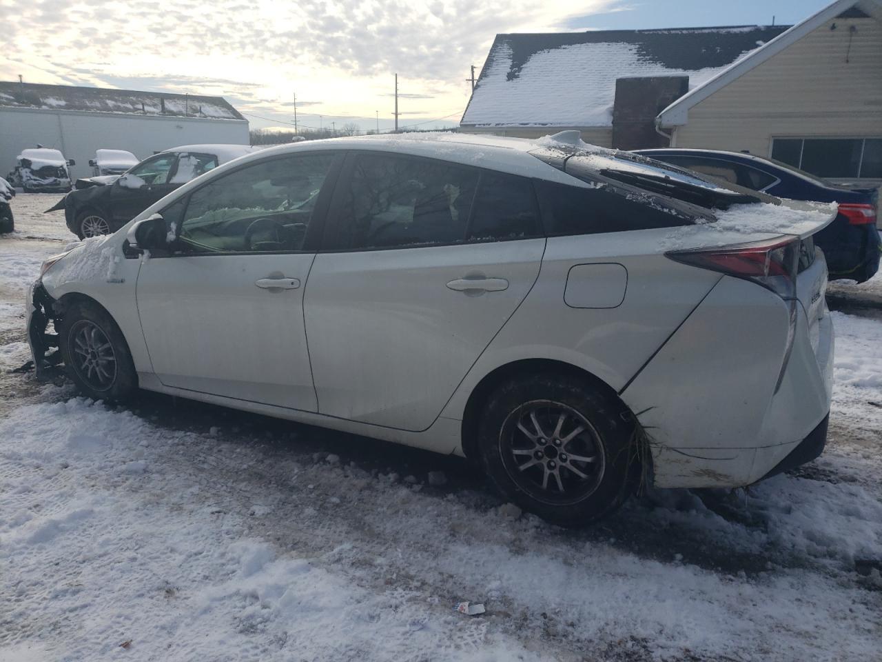 2016 TOYOTA PRIUS - Фото 2